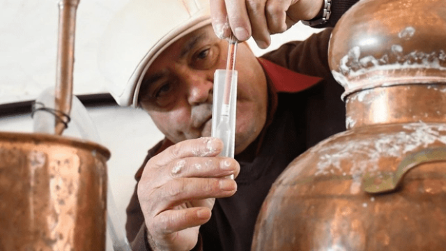 Jubrique celebró el 10º Concurso de Aguardiente, una tradición que perdura