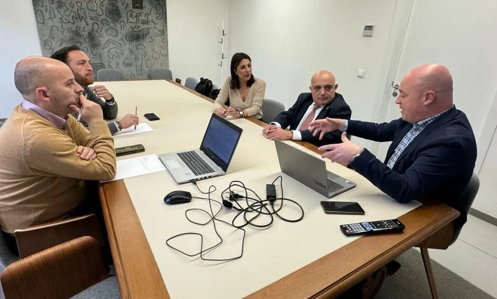 ADIF dispuesto a solucionar el desarrollo del vial que dé salida a la nueva estación de autobuses con un convenio con el Ayuntamiento