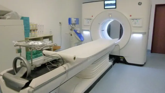 La Serranía necesita un segundo TAC tras la avería que ha tenido en vilo a enfermos y al propio hospital