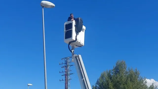 Obras prosigue actuando en el alumbrado público en Ronda
