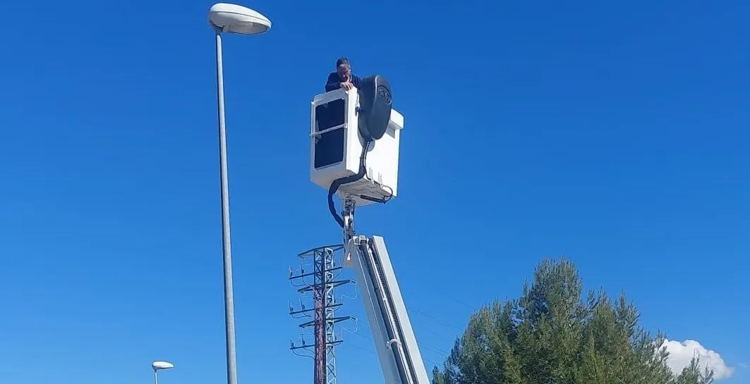Obras prosigue actuando en el alumbrado público en Ronda