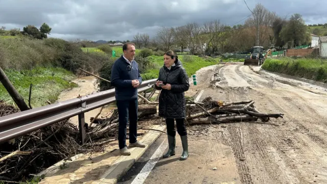 Varios caminos rurales de Ronda cortados o afectados por las lluvias
