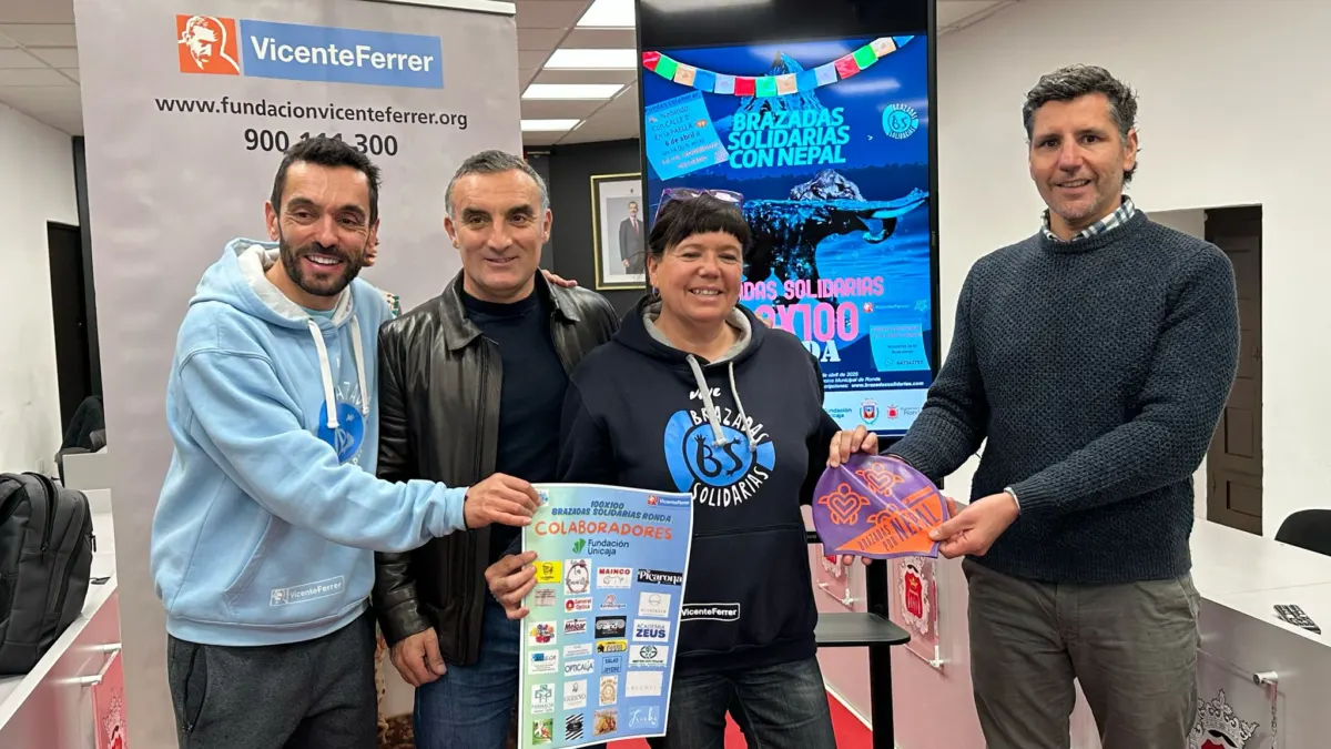Quinta edición de las ‘Brazadas Solidarias’ que organiza la fundación ‘Vicente Fererr’