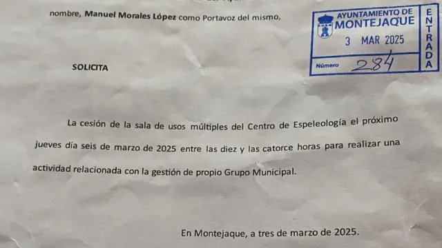 Las formas autoritarias del alcalde de Montejaque: No deja espacio a los concejales del PSOE para reunirse con los ciudadanos “porque no me da la…