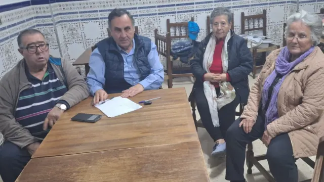 La Federación de Asociaciones de Vecinos «Arunda» de Ronda exige soluciones urgentes ante el aislamiento provocado por el corte de la carretera…