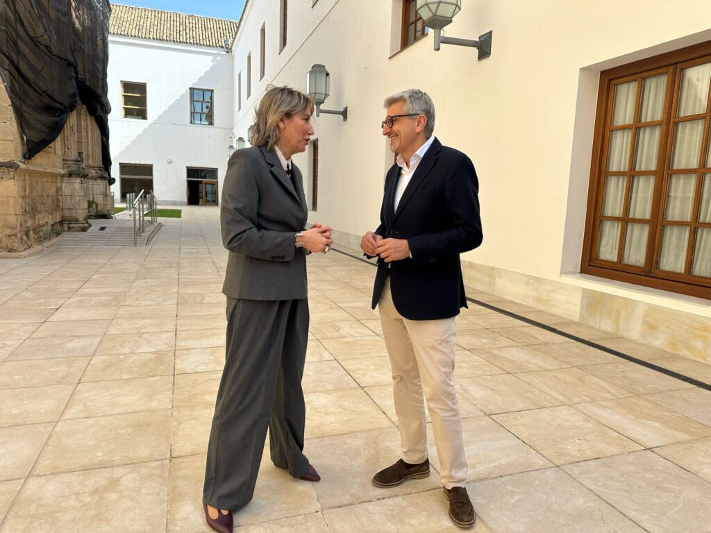 JOSELE AGUILAR E ISABEL AGUILERA