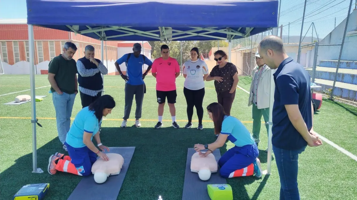 El Ayuntamiento de Ronda y el Área Sanitaria organizan talleres de primeros auxilios y uso de los desfibriladores