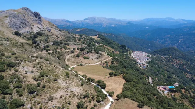 Algatocín concluye mejoras en el camino viejo de Ronda a Gaucín
