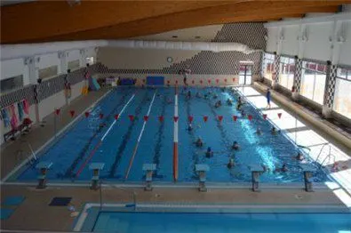 Piden a la alcaldesa que rectifique la medida del traslado de actividades de la piscina cubierta
