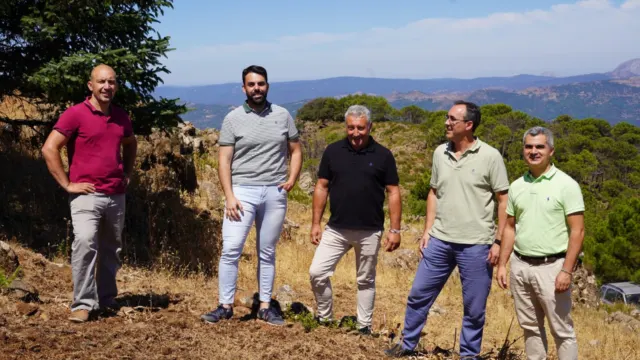 Alcaldes de la Serranía claman por más medios contra el fuego: “Nos sentimos abandonados por la Junta”