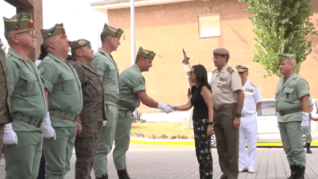 La ministra de Defensa en Ronda: “Ustedes nunca fallan, siempre están a la altura”