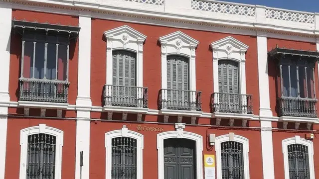 Malestar en Correos de Ronda por el traslado de la zona de carga a más de 100 metros