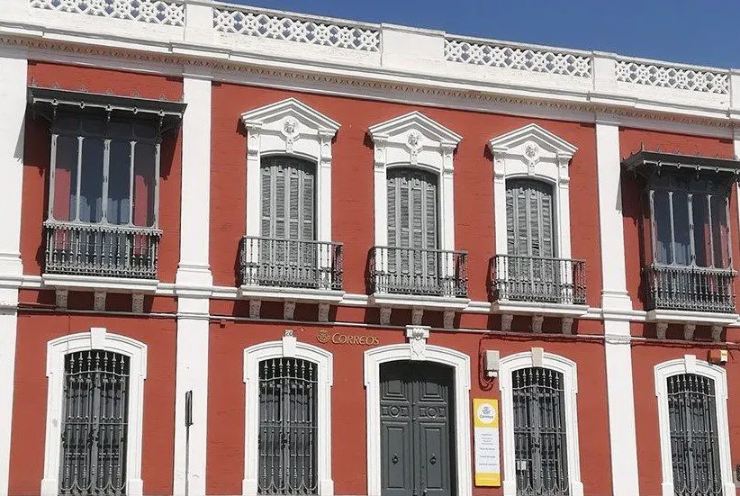 Malestar en Correos de Ronda por el traslado de la zona de carga a más de 100 metros