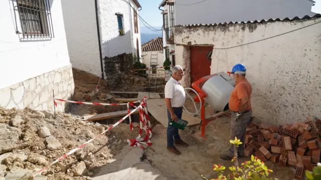 Benalauría acomete la tercera fase de mejoras de calle Alta