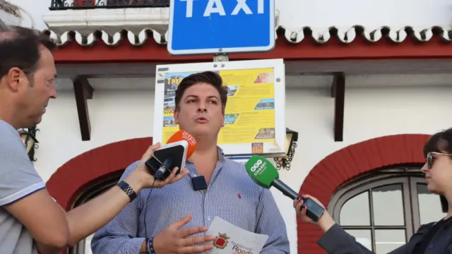 Ronda licita una nueva licencia de taxi