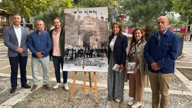 Ronda: El barrio de San Francisco ya luce ambiente festivo para su Feria