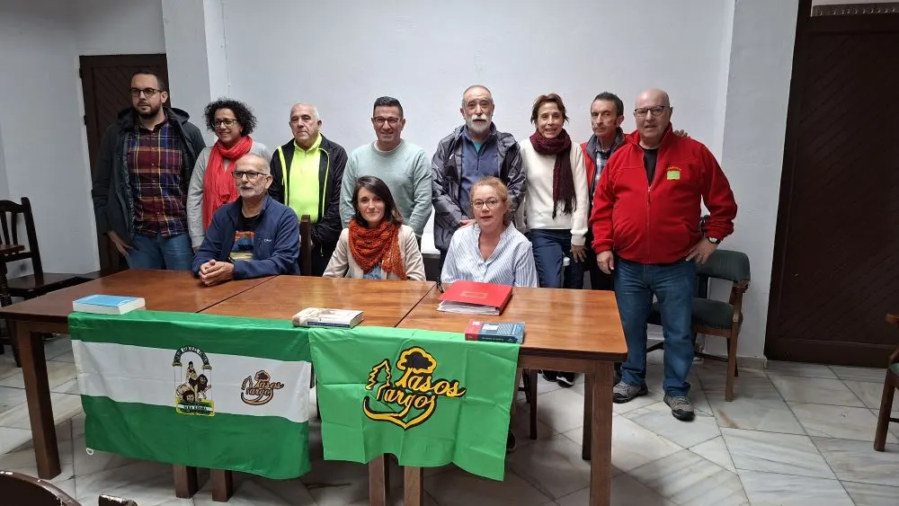 Ángeles Burgos, nueva presidenta de la Asociación Senderista Pasos Largos en vísperas del 30º aniversario del colectivo
