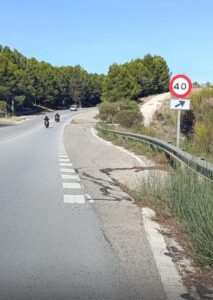 “La mejora de la movilidad en Ronda no pasa por construir más carreteras, sino por mejorar las existentes” 3 “La mejora de la movilidad en Ronda no pasa por construir más carreteras, sino por mejorar las existentes”