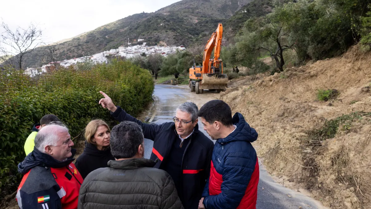 Salado visita Gaucín, Jimera de Líbar, Cortes de la Frontera, Benalauría y Cartajima para evaluar los daños ocasionados por la borrasca Leonardo