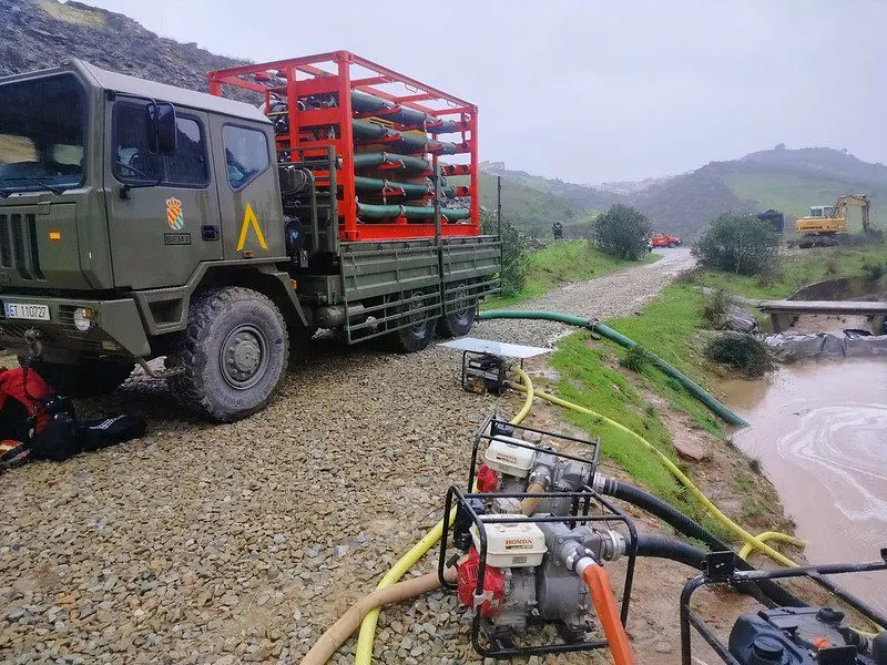 La UME se despliega en la Serranía de Ronda para reabrir carreteras