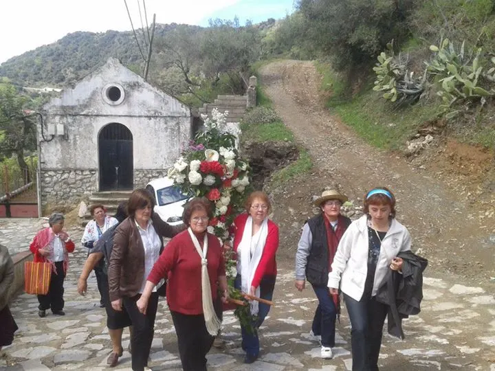 Algatocín celebrará el domingo 3 de mayo, en el entorno de la Ermita del Santo Cristo, su tradicional Romería de la Cruz