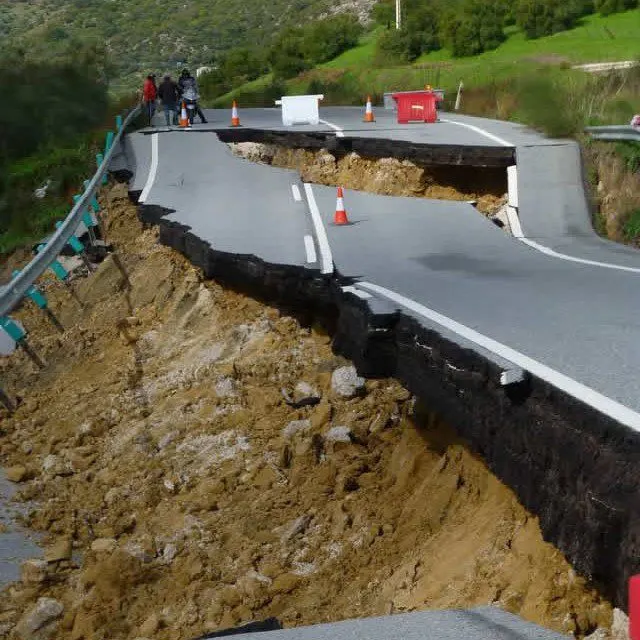 Fotonoticia: Carreteras tercermundistas