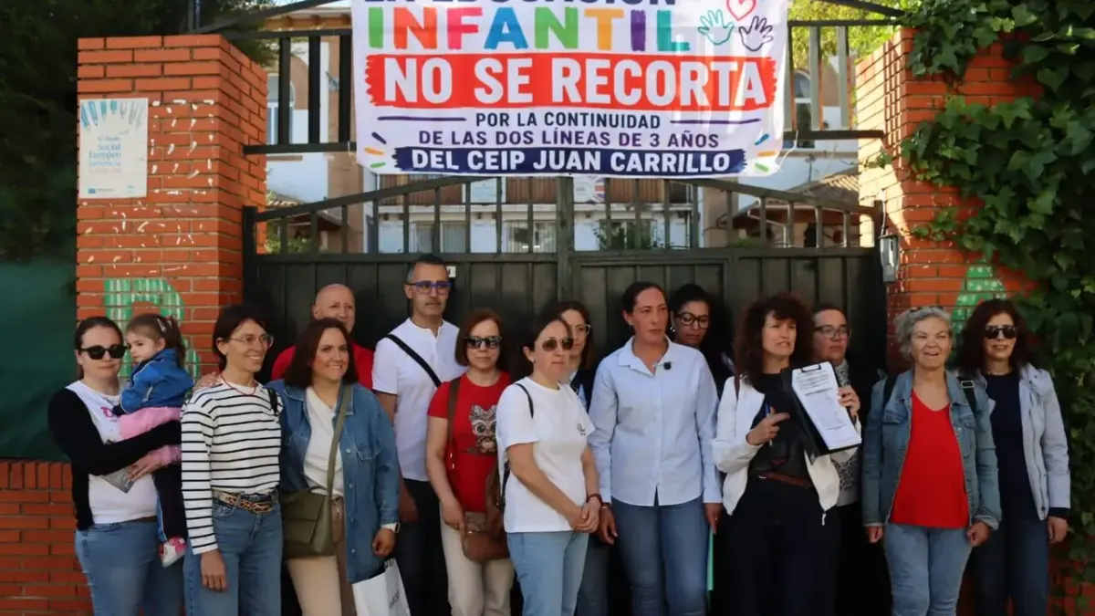 Familias del CEIP Juan Carrillo de Ronda denuncian la posible supresión de una línea de Infantil para el próximo curso