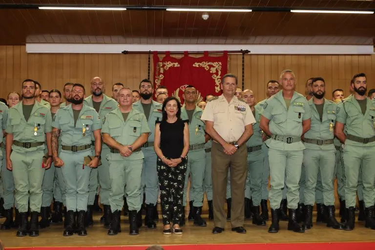 Margarita Robles y Legión