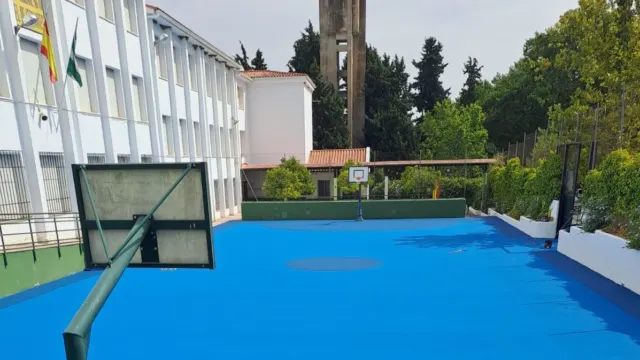 Licitada la redacción del proyecto para instalar sombras en el colegio Miguel de Cervantes