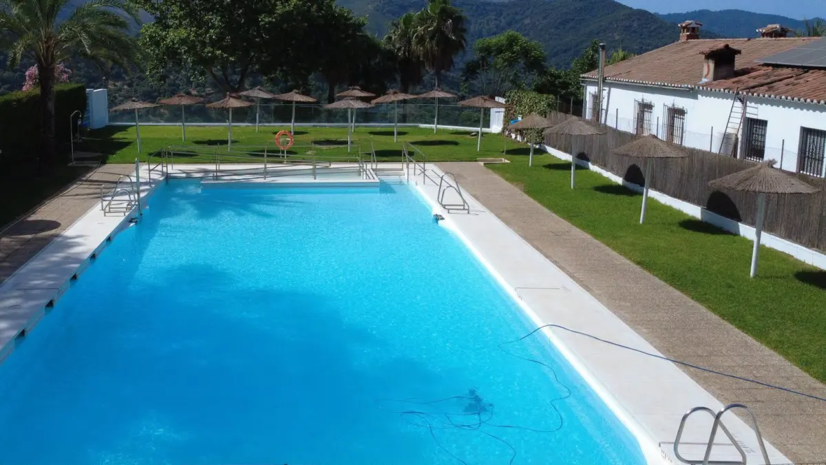 Genalguacil abrirá el viernes la temporada de verano de su piscina municipal tras mejorar las instalaciones