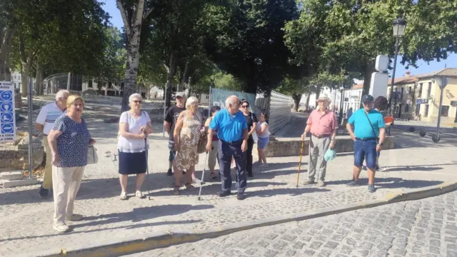 Un problema que se enquista en Ronda: vecinos se quedan en tierra sin poder subir al autobús urbano por falta de capacidad