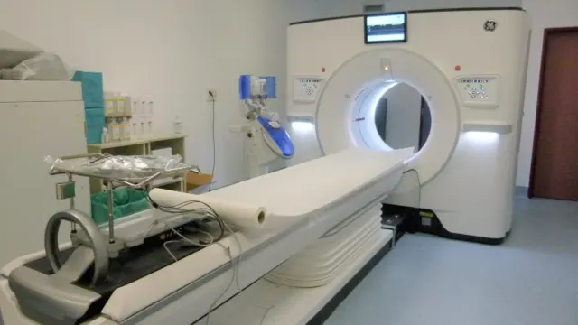 La Serranía necesita un segundo TAC tras la avería del actual que ha tenido en vilo a enfermos y al propio hospital