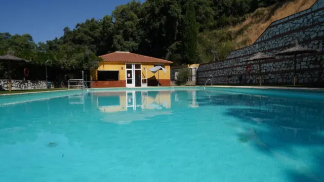 La piscina municipal de Pujerra abre el verano con entrada gratuita para vecinos y visitantes