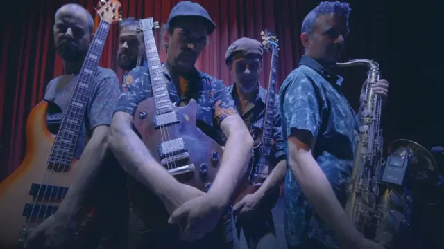 La banda malagueña Fitovoltaje rinde tributo a Fito y Fitipaldis en Cartajima