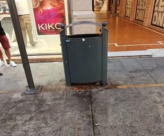 Una cabalgata mediocre, calles sucias y una inauguración descafeinada empañan el arranque de la Feria de Ronda