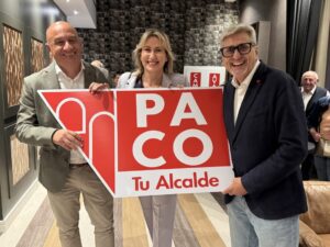 En un salón abarrotado y con un enorme respaldo comarcal, Cañestro se presenta como candidato a la Alcaldía de Ronda para «liderar el cambio que necesita la ciudad» 1 En un salón abarrotado y con un enorme respaldo comarcal, Cañestro se presenta como candidato a la Alcaldía de Ronda para «liderar el cambio que necesita la ciudad»
