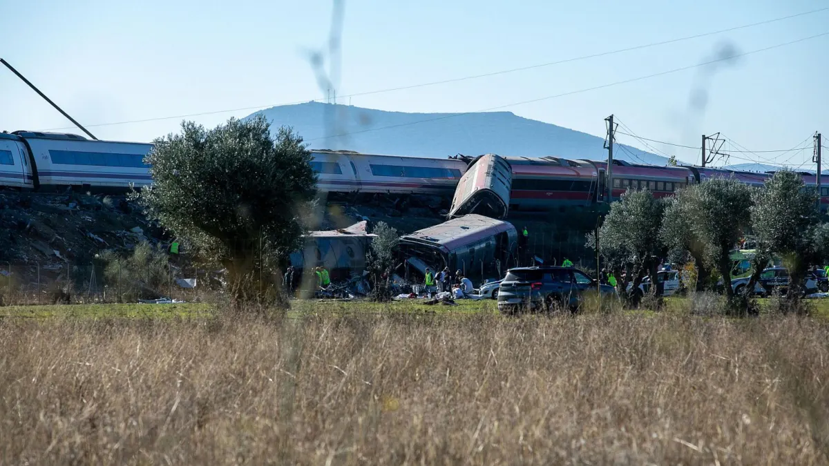 Tragedia en las vías de Toledo: el choque de dos trenes deja víctimas mortales y paraliza los trayectos hacia el sur